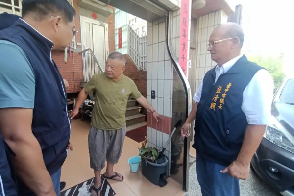 布袋警加強取締”未禮讓行人” 改善交通安全環境