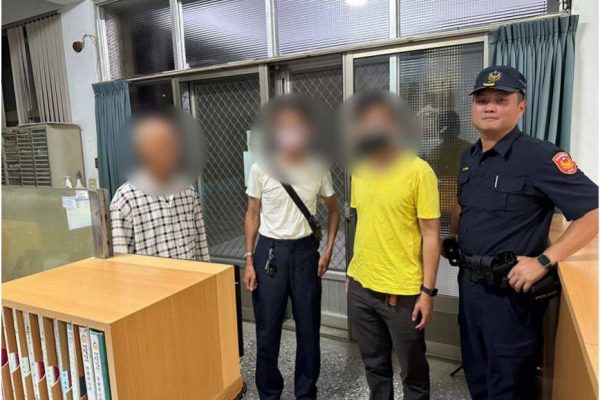 嘉義老翁雲林迷途 虎警雞婆家屬深表感激
