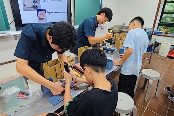 華盛頓中學國際部自創「The Connectors」團隊 協助偏鄉科技教育